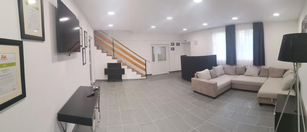 Ferienwohnung Podlovics Tanya Panzio Kemecse Exterior foto