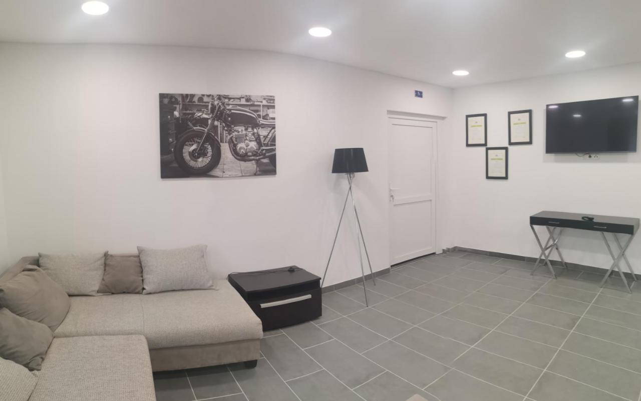 Ferienwohnung Podlovics Tanya Panzio Kemecse Exterior foto